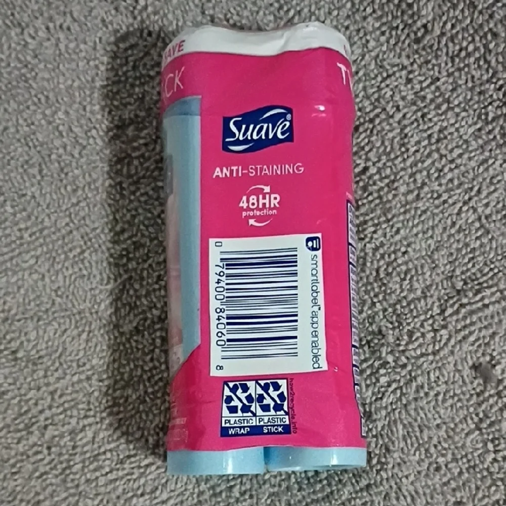Suave Powder Anti-Staining Deodorant Twin Pack - Pink and Blue - Picture 2 of 4